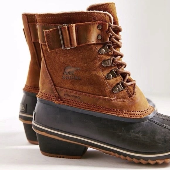 SOREL | Winter Fancy Lace-Up II Leather Duck Boots in Brown | Sz 9 - Picture 2 of 16